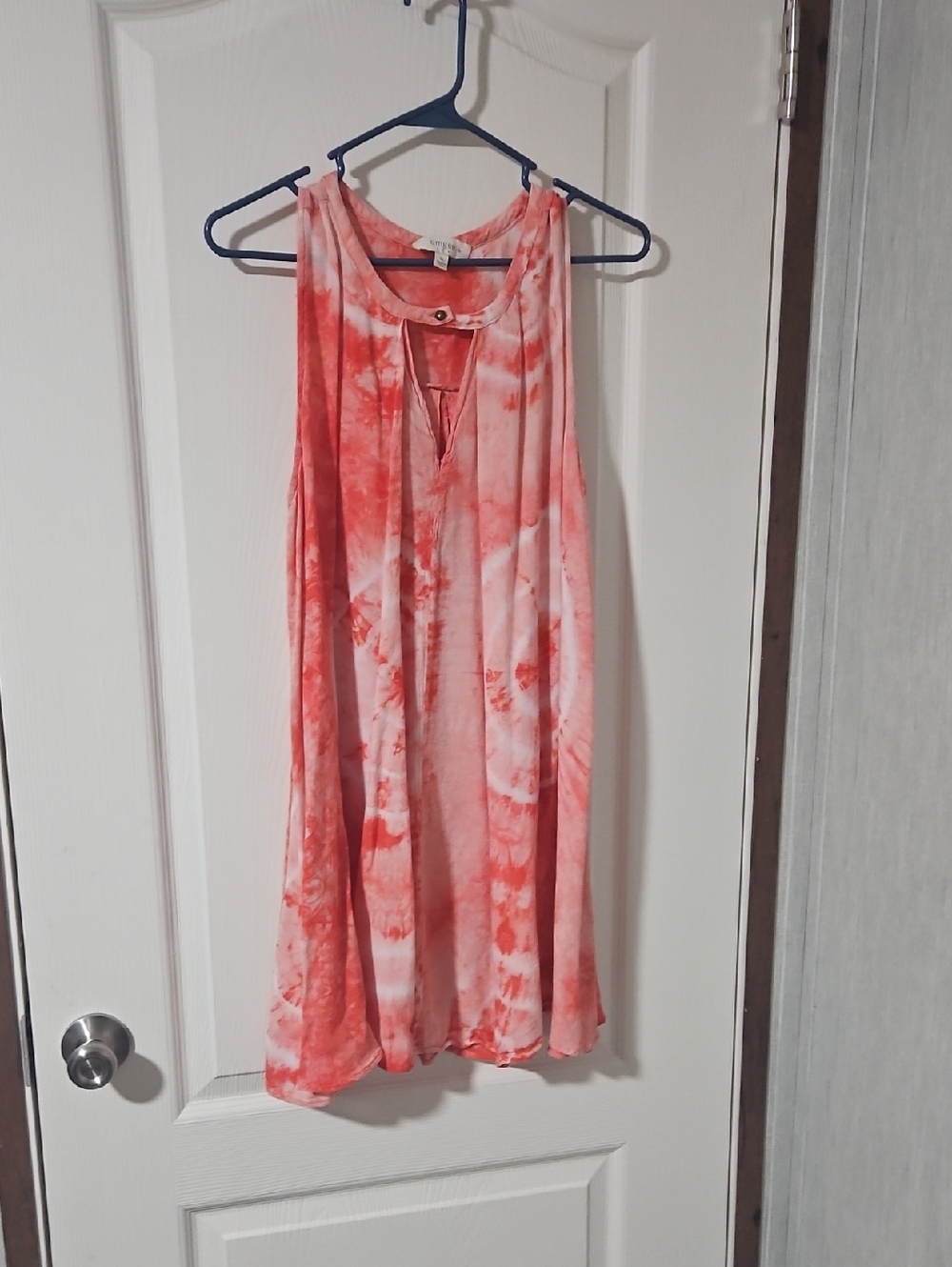 Umgee Coral and White Tie-Dye Sleeveless Tunic with Button